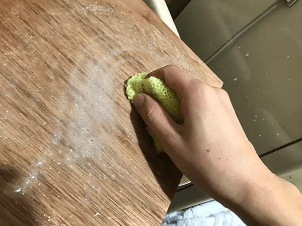 表面を洗う